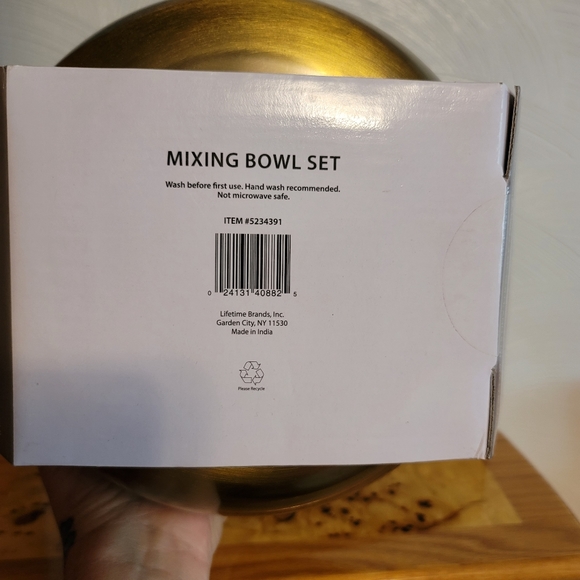 NWOT. Hoan Stainless Steel Gold Mixing Bowls. Set of 3. (552) - Picture 5 of 5